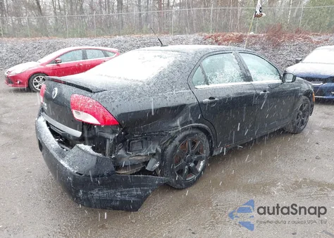 2010 Mercury Milan Premier z USA, uszkodzony, nr VIN 3MEHM0JA8AR663928